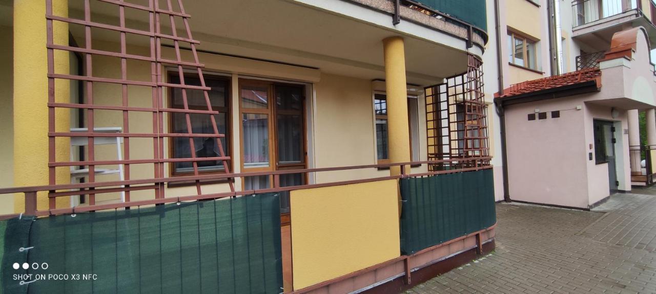 Apartament „Nad Jeziorkiem“ Apartamento Kętrzyn Exterior foto